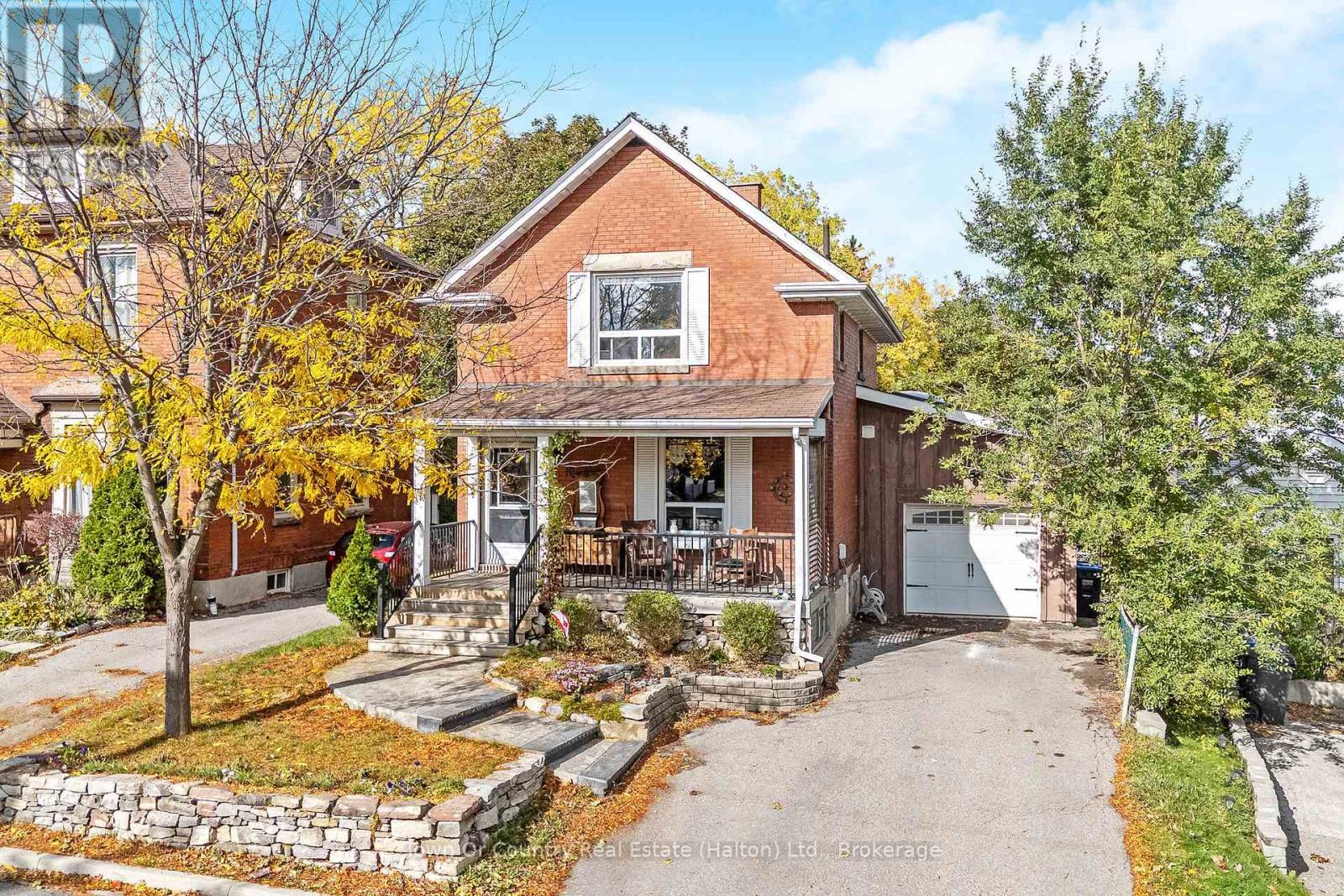 Property image for 10 ENGLISH STREET|Brampton (Brampton West), Ontario L6X1L4