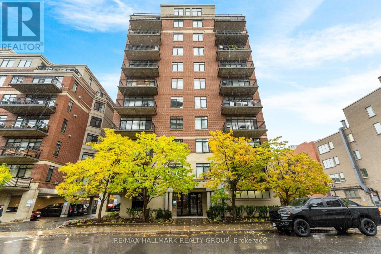 Property image for 401 - 374 COOPER STREET|Ottawa, Ontario K2P2P4