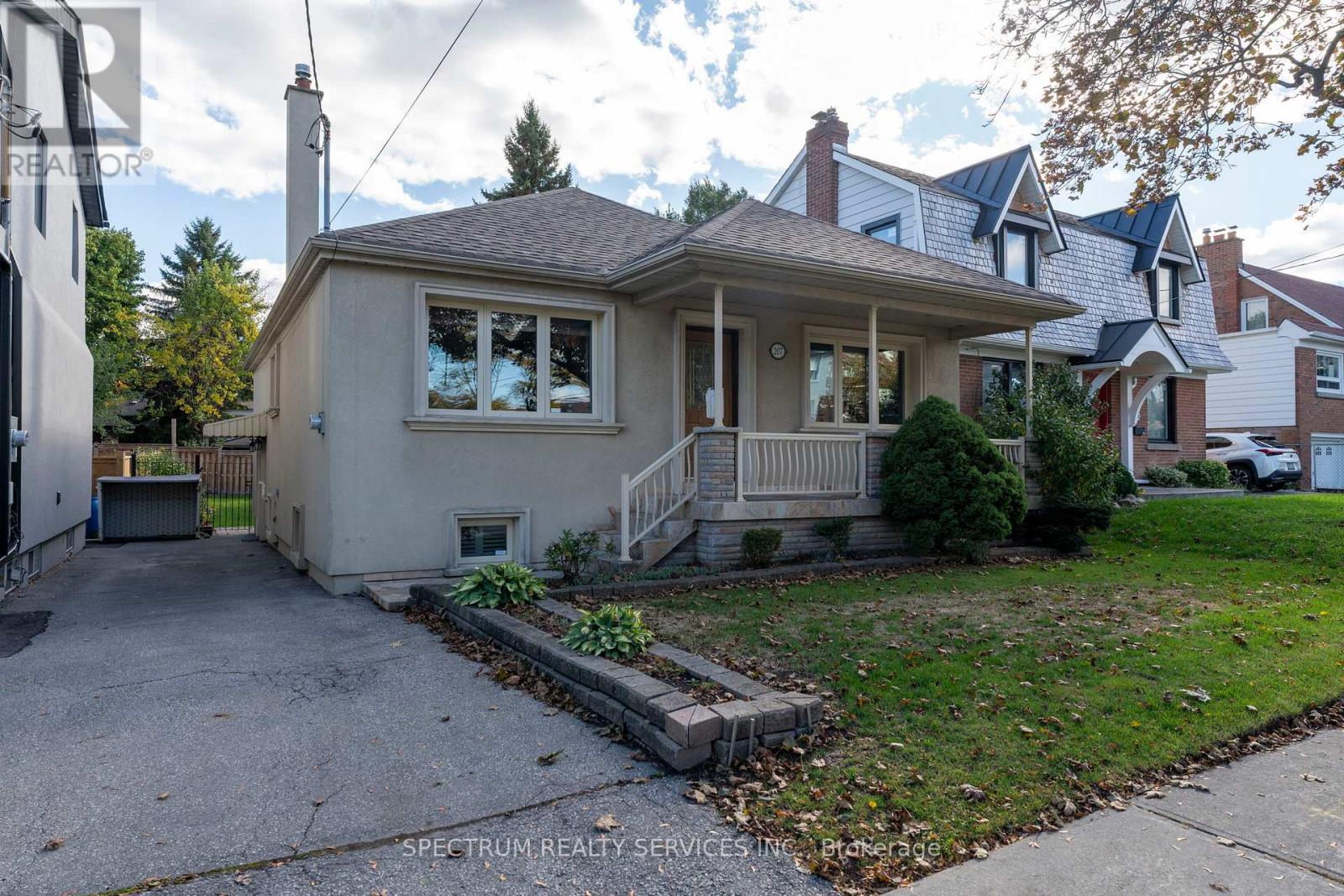 Property image for 207 CHURCH STREET|Toronto (Weston), Ontario M9N1N9
