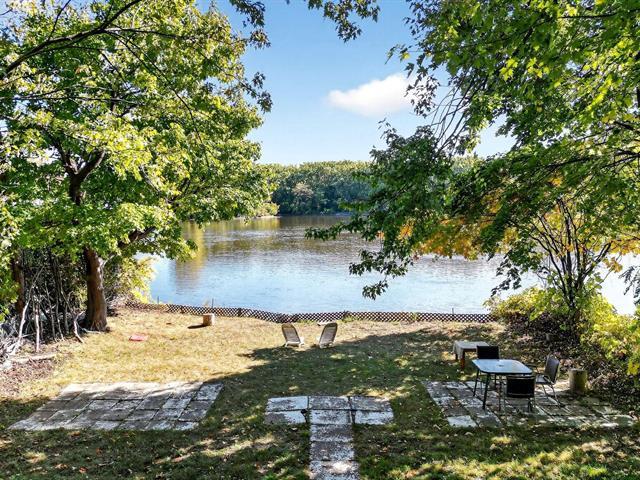 Property image for 300-302 Boul. des Prairies|Laval (Laval-des-Rapides), Quebec H7N2V3