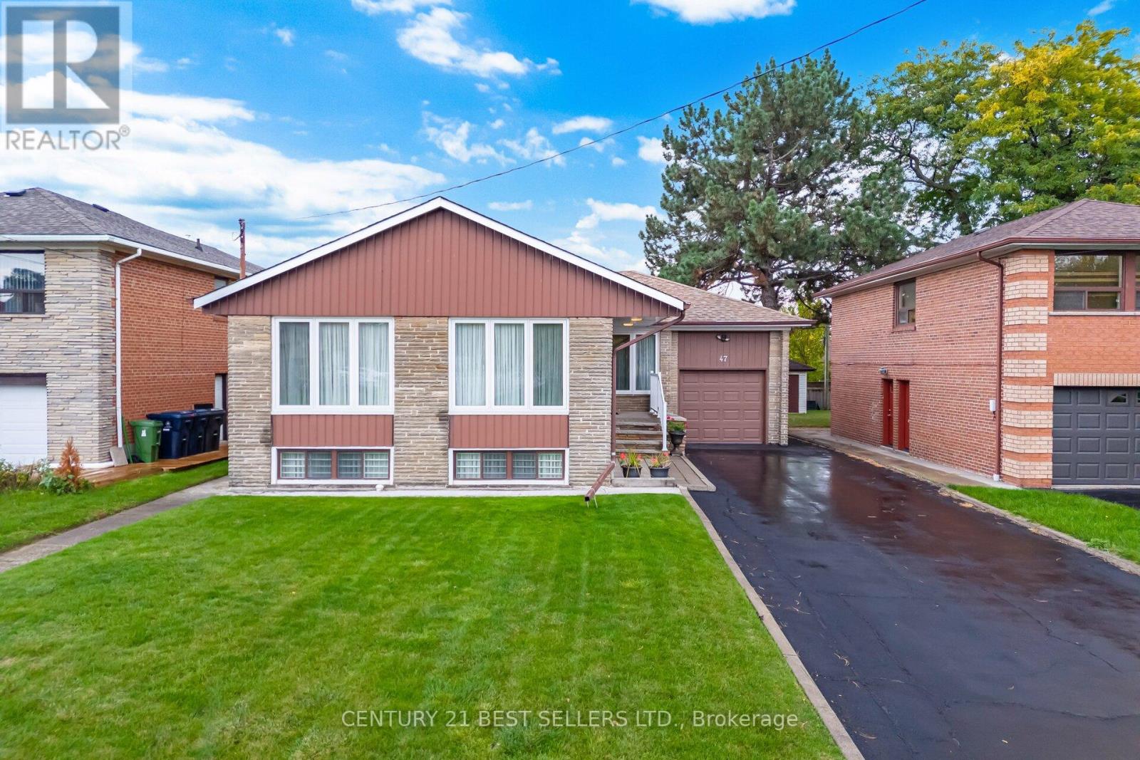 Property image for 47 WENDERLY DRIVE|Toronto (Yorkdale-Glen Park), Ontario M6B2P1