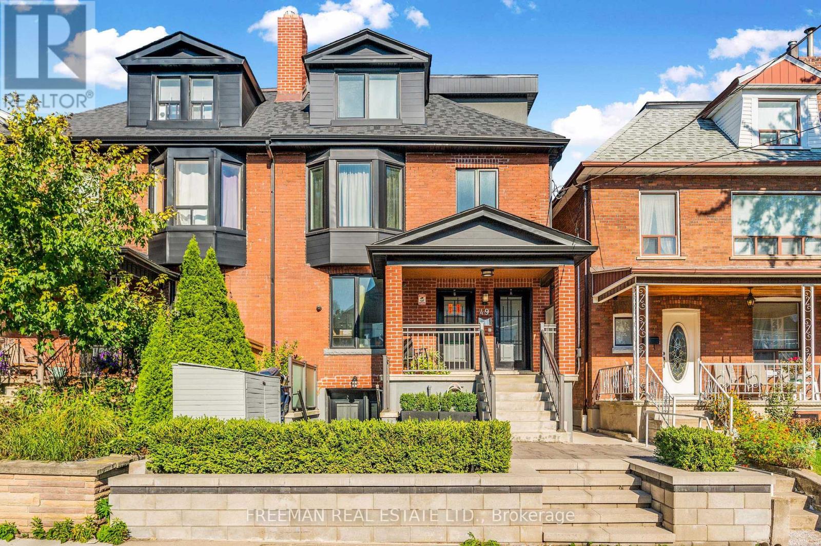 Property image for 49 BEATRICE STREET|Toronto (Trinity-Bellwoods), Ontario M6J2T2