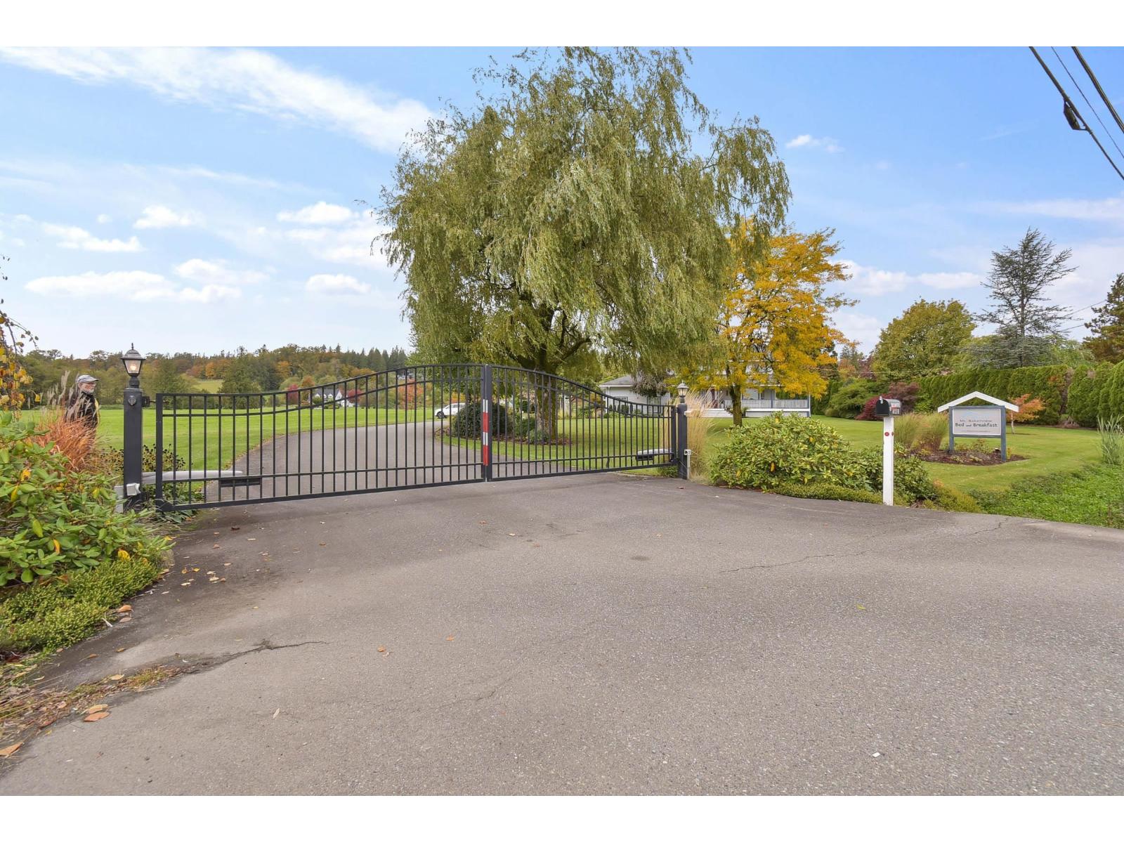 For sale: 7463 216 STREET, Langley, British Columbia V2Y2S4