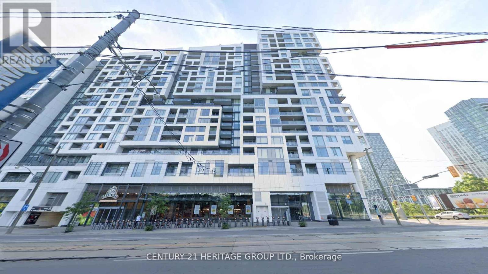 Property image for 1001 - 27 BATHURST STREET|Toronto (Waterfront Communities), Ontario M5V0R1