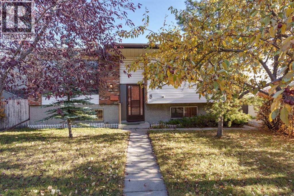 Property image for 8 Ranchlands Crescent NW|Calgary, Alberta T3G1N4
