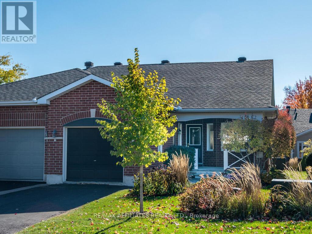 Property image for 26 NIGHTHAWK CRESCENT|Ottawa, Ontario K2M2X6