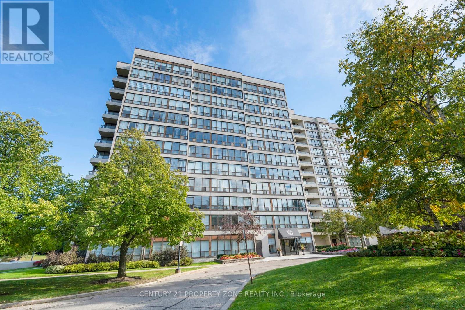 Property image for 407 - 10 LAURELCREST STREET|Brampton (Queen Street Corridor), Ontario L4W5P7