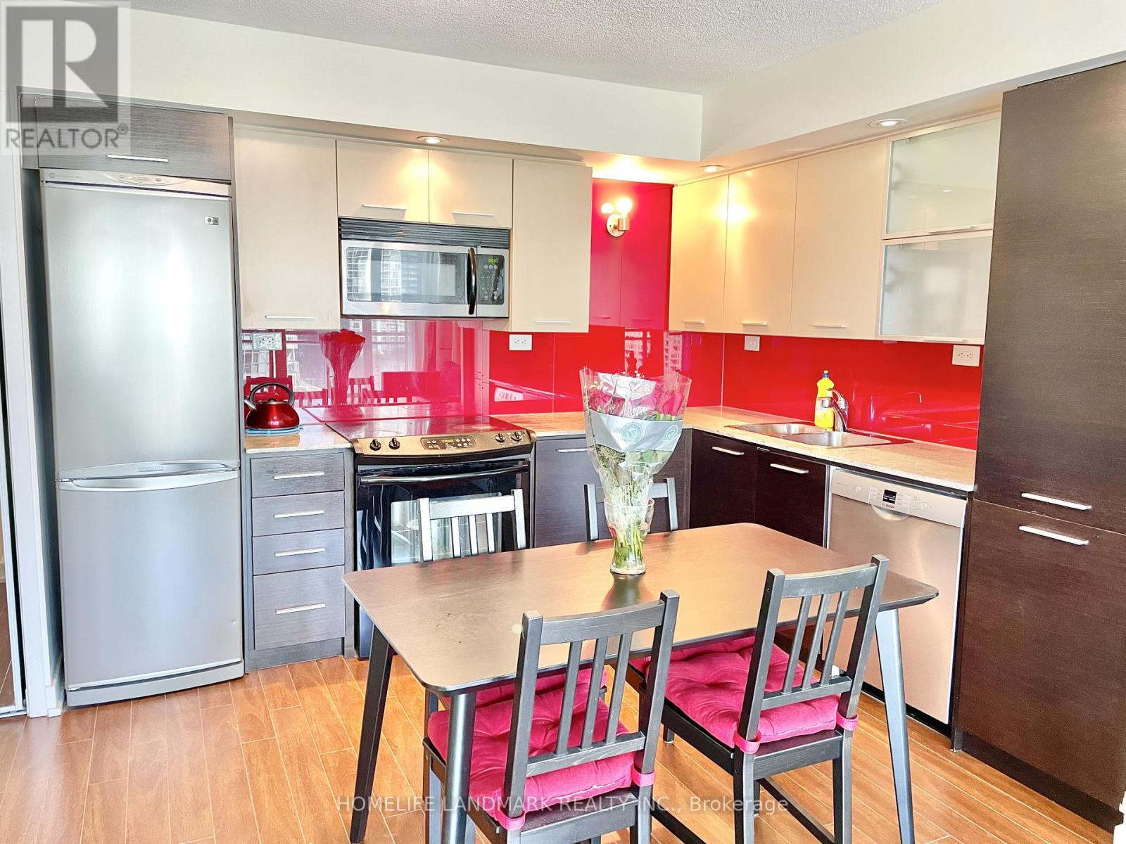 Property image for 1610 - 8 TELEGRAM MEWS|Toronto (Waterfront Communities), Ontario M5V3Z5