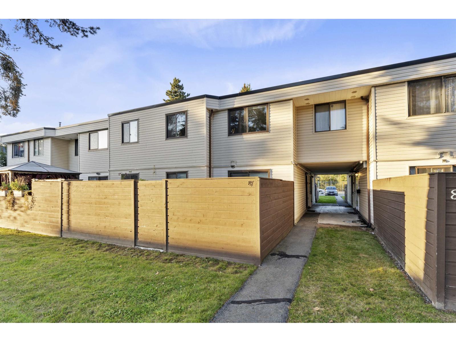 For sale: 87 14135 104 AVENUE, Surrey, British Columbia V3T1X6 ...