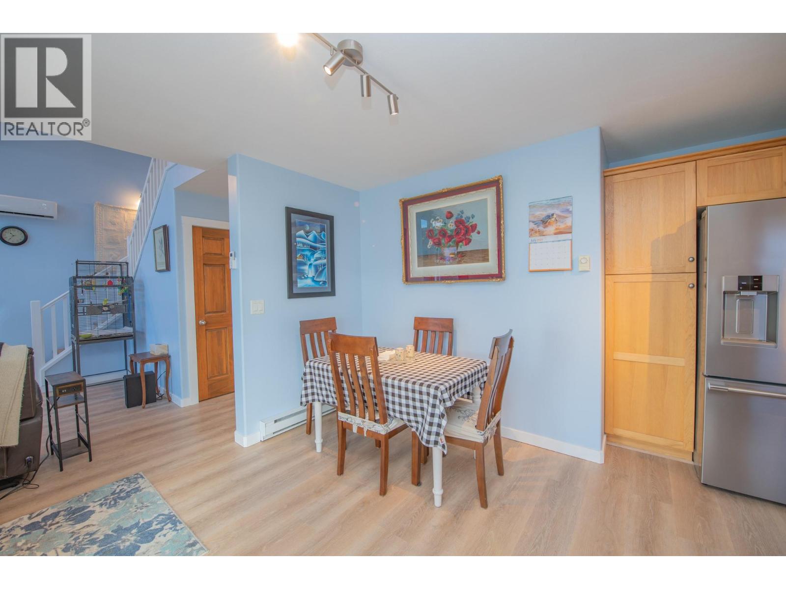 For sale: 10351 Westshore Road, Vernon, British Columbia V1H2B1 ...