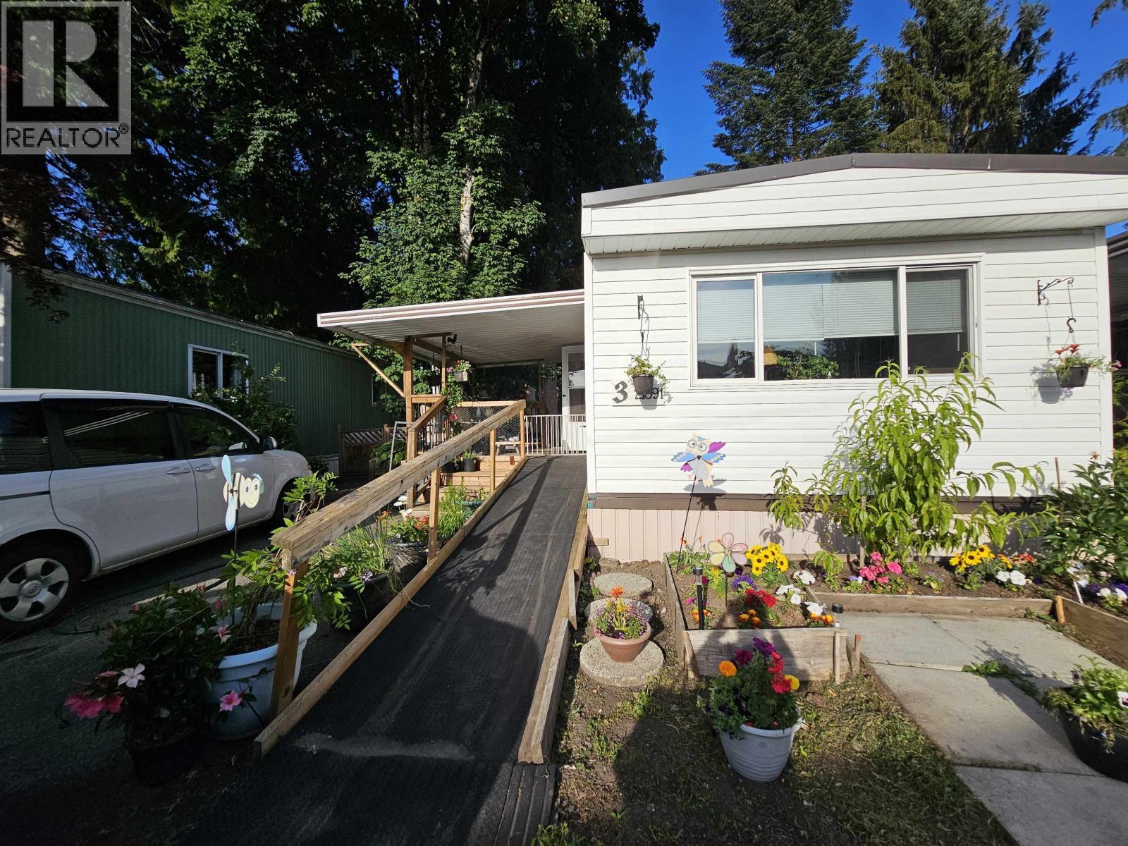 3 21091 LOUGHEED HIGHWAY, Maple Ridge, British Columbia V2X2R2