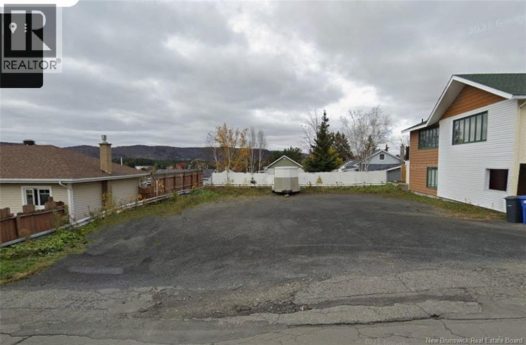 116 44e Avenue, Edmundston, New Brunswick E3V3A3