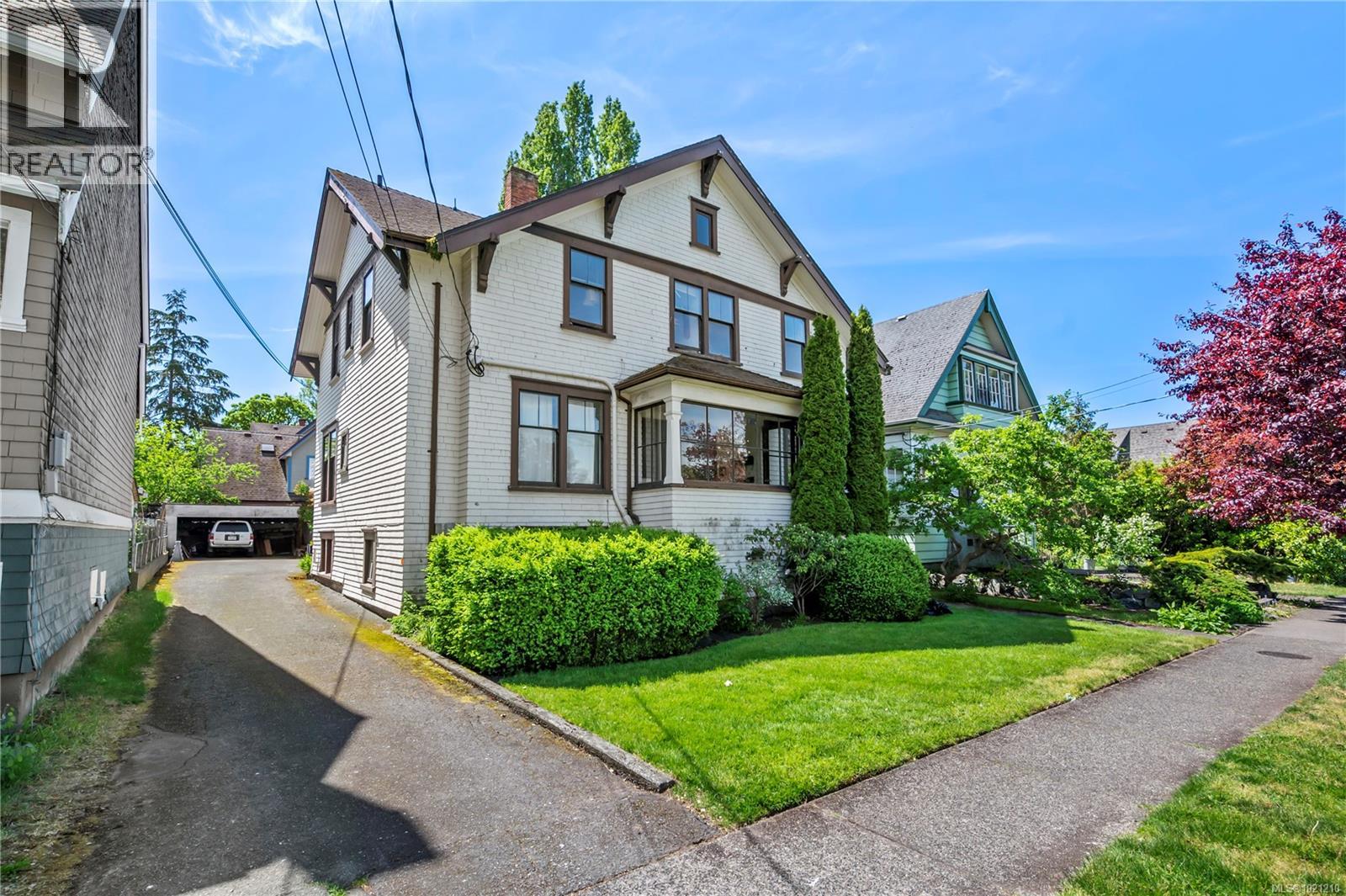 For sale: 1157 Princess Ave, Victoria, British Columbia V8T1L2 ...