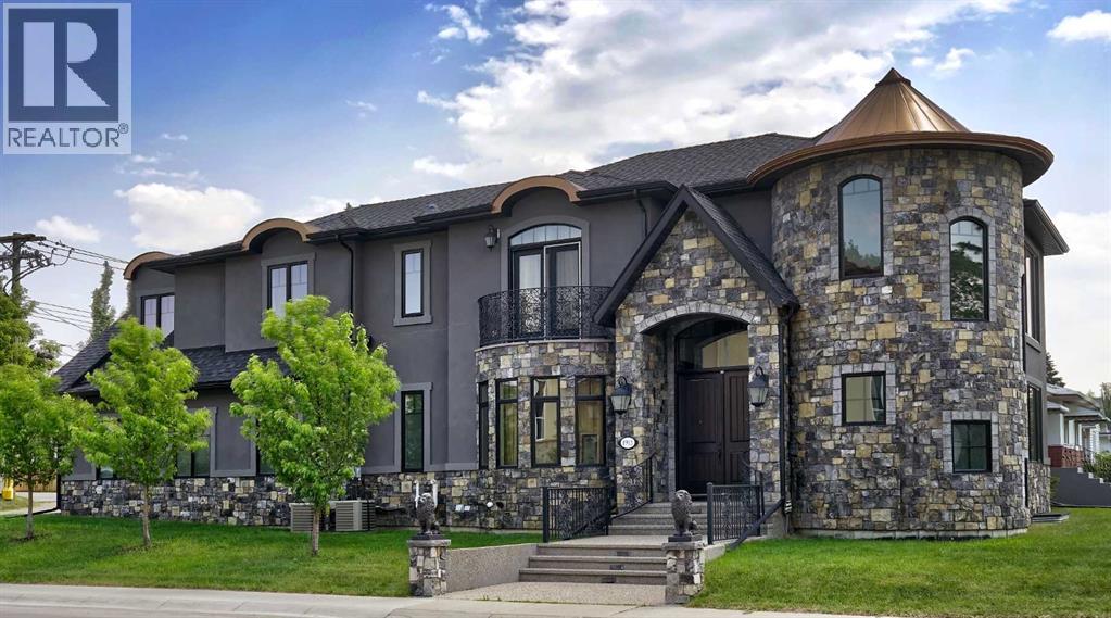 House for Sale in 1911 13 Avenue NW|Calgary, Alberta T2N1L5