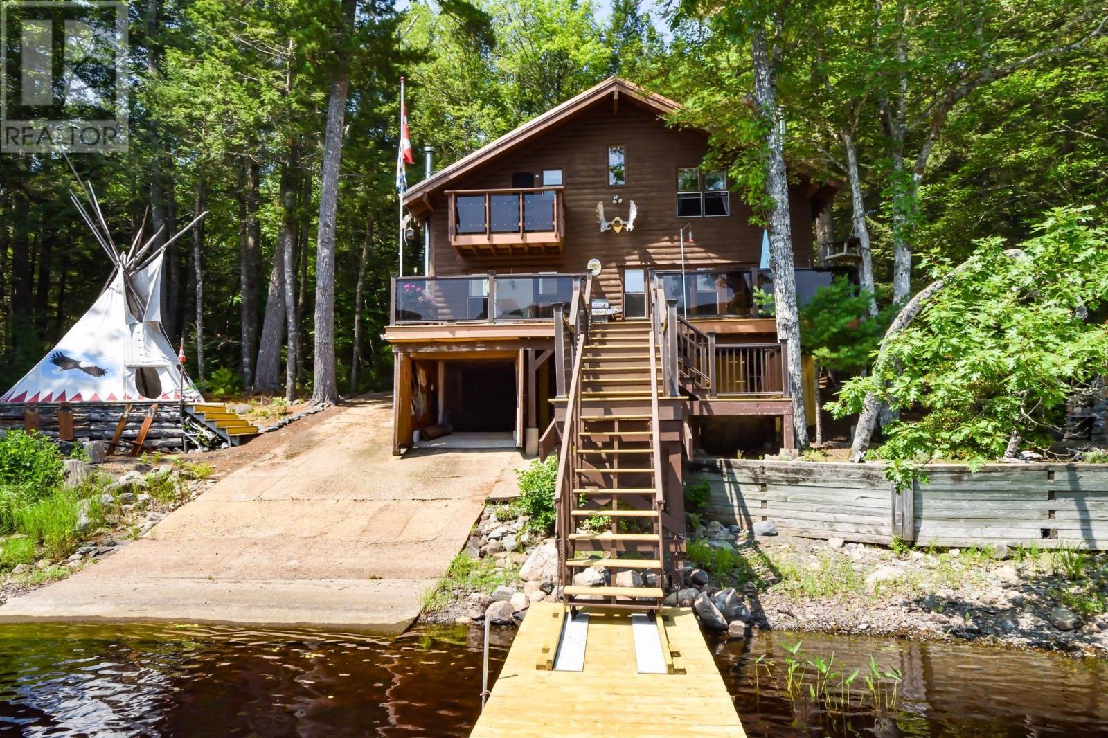 À vendre : 491 Peters Point Road, South Brookfield, Nouvelle-Écosse ...