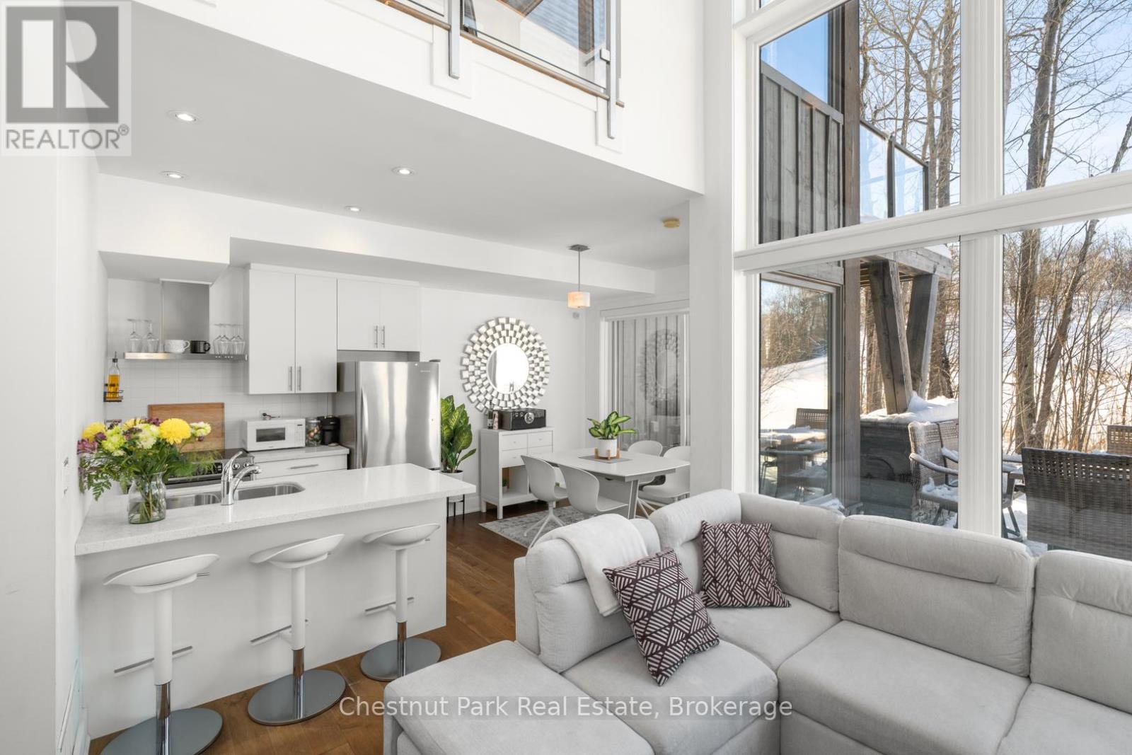 10 CARRICK TRAIL