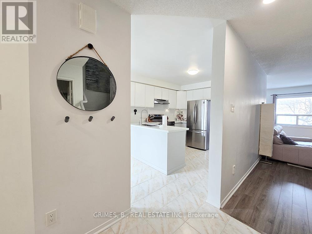 Row / Townhouse for Sale in 61 - 3600 COLONIAL DRIVE N|Mississauga (Erin Mills), Ontario L5L5P5 4