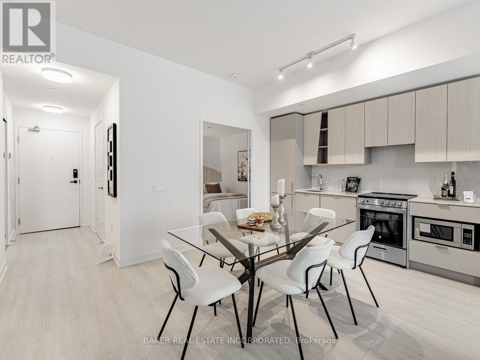 Row / Townhouse for Sale in TH 12 - 407 WEBB DRIVE|Mississauga (City Centre), Ontario L5B0M4 4