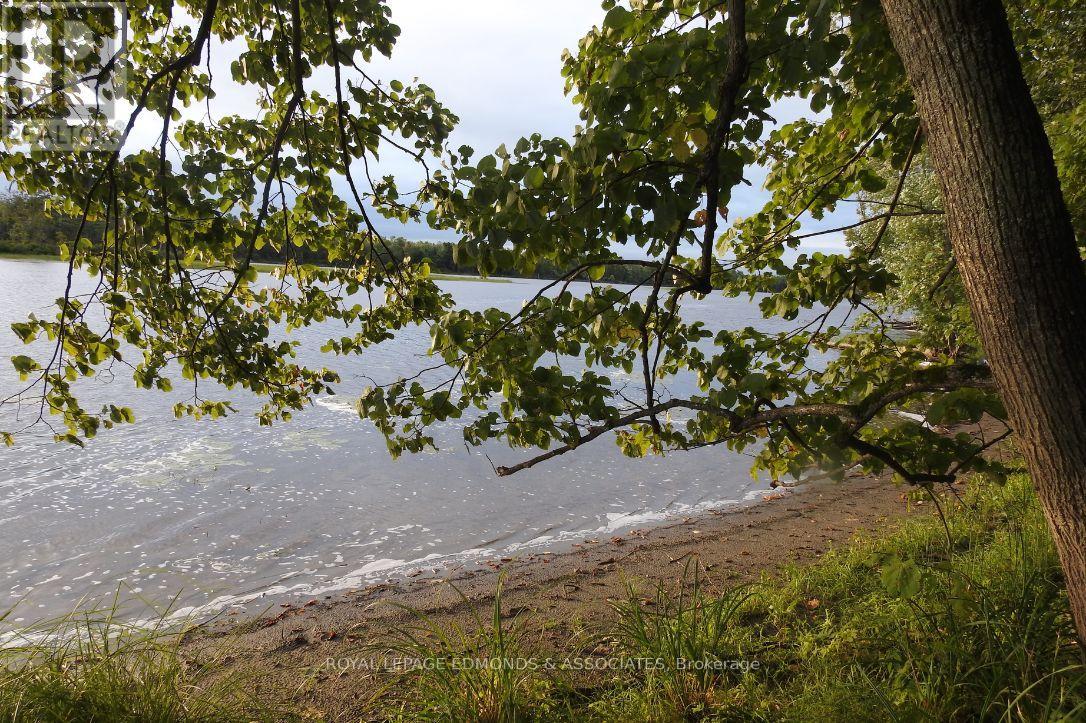 For sale: 0 BUTTERNUT ISLAND, Whitewater Region, Ontario K0J1C0 ...