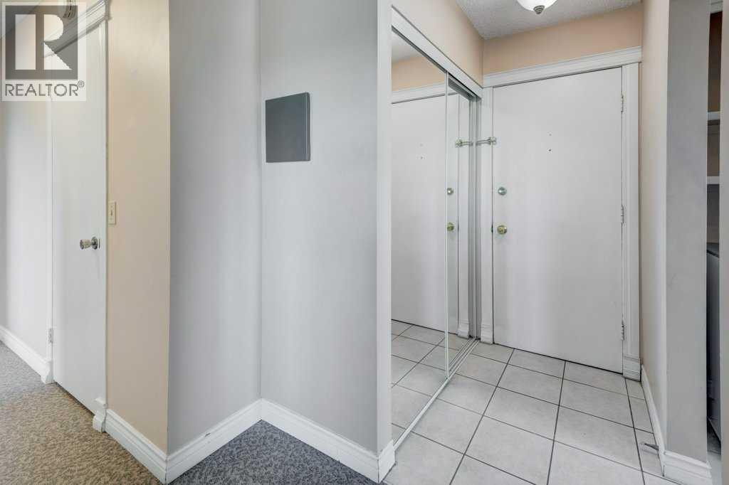 Apartment for Sale in 43, 1703 11 Avenue SW|Calgary, Alberta T3K1J5 2