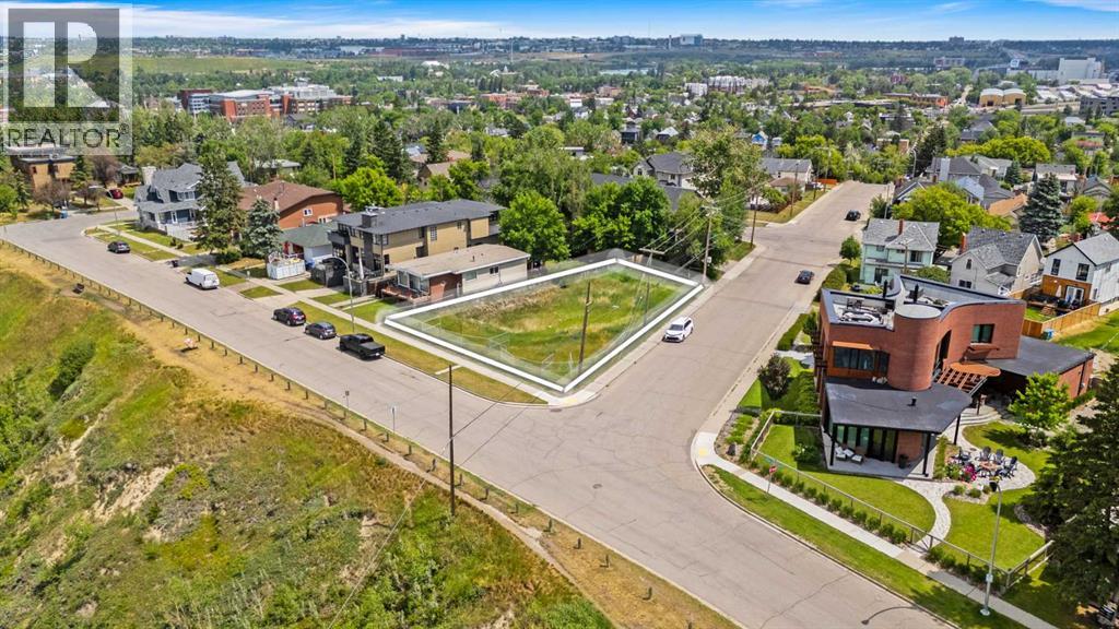 Property for Sale in 1222 Salisbury Avenue SE|Calgary, Alberta T2G4J9