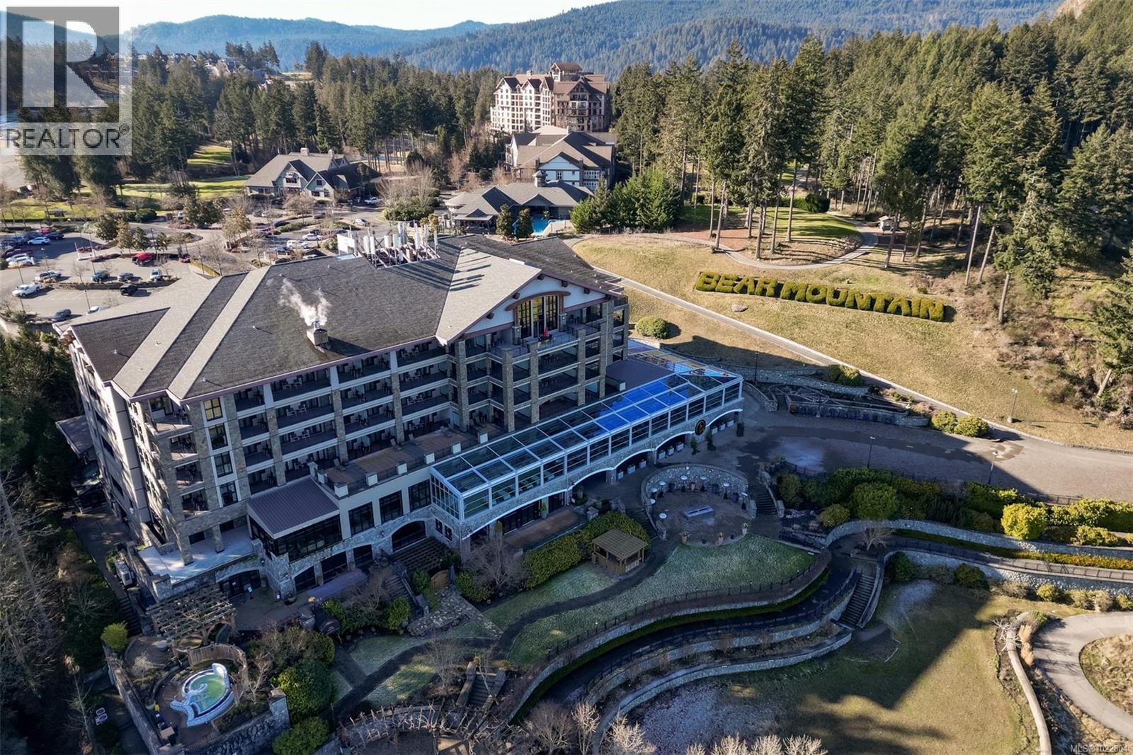 335/337 C 1999 Country Club Way, Langford, British Columbia V9B6R3
