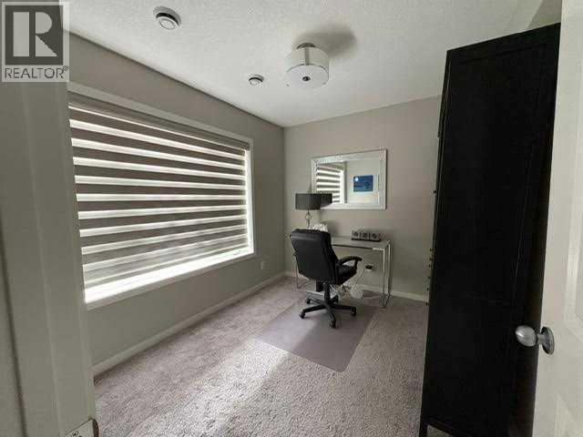 Row / Townhouse for Sale in 202 Evansridge Park NW|Calgary, Alberta T3P0N7 3
