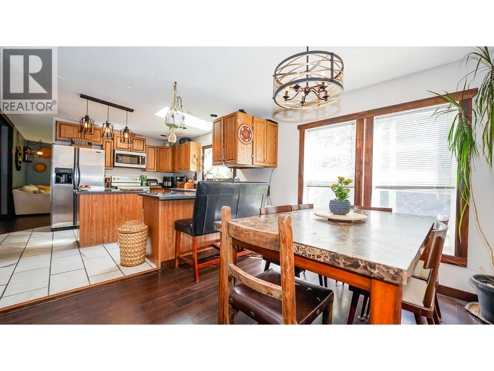 For sale: 1740 Illecillewaet Road, Revelstoke, British Columbia