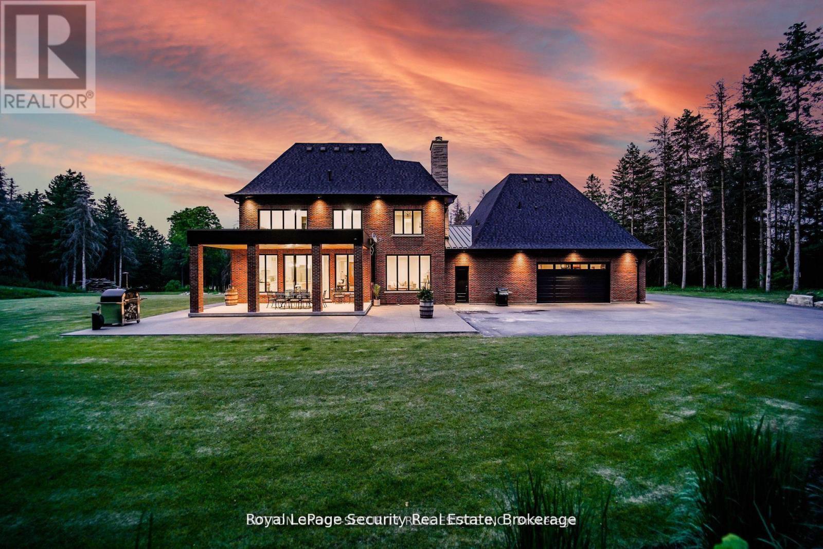 For sale: 2464 15TH SIDE ROAD, New Tecumseth, Ontario L0G1W0