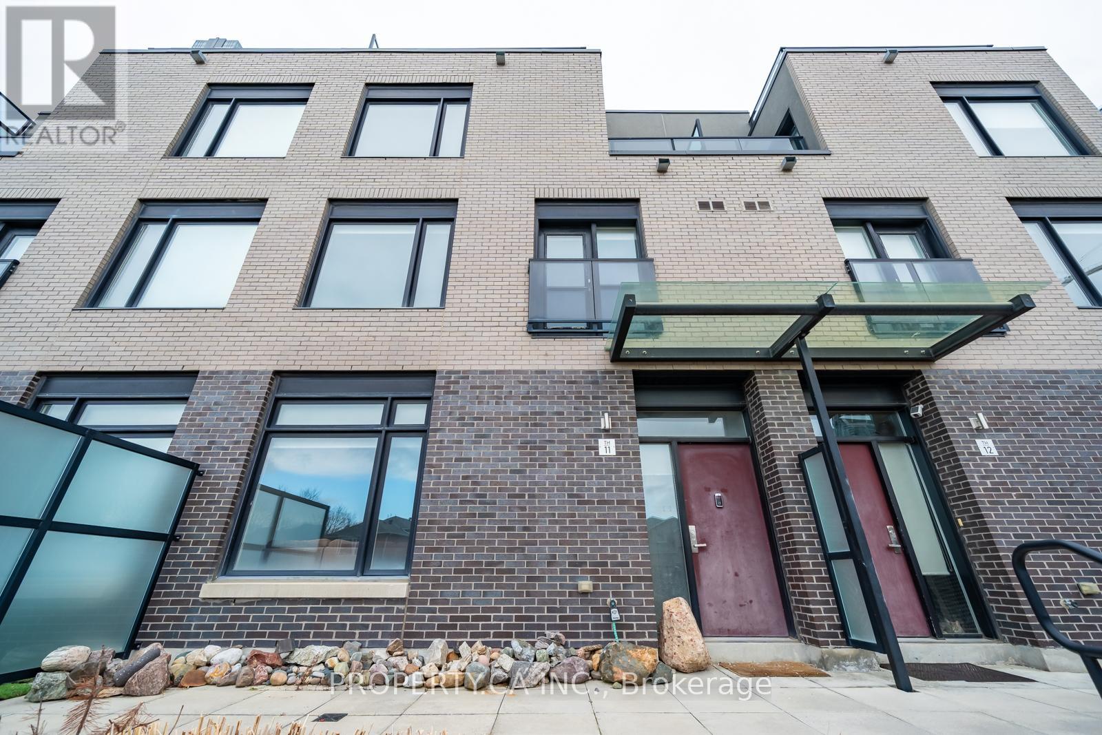 Row / Townhouse for Sale in 11 - 4030 PARKSIDE VILLAGE DRIVE|Mississauga (City Centre), Ontario L5B3M1 2