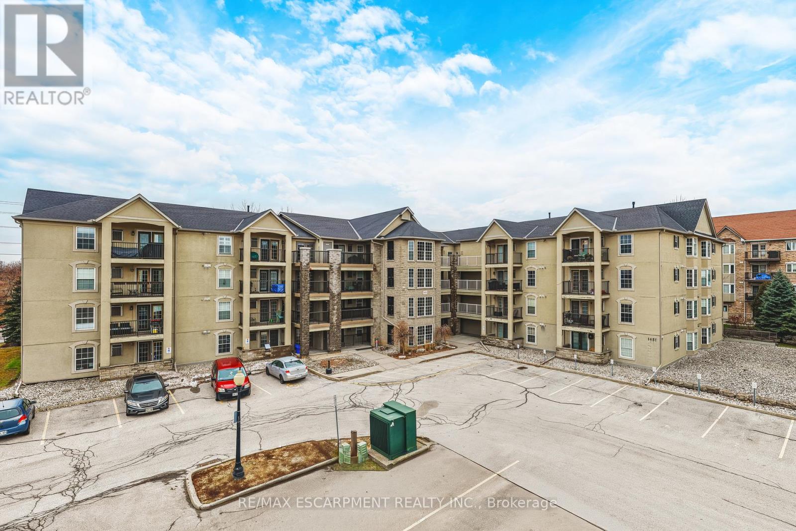 313-1451WALKERSLINE,Burlington(Tansley),OntarioL7M4P1
