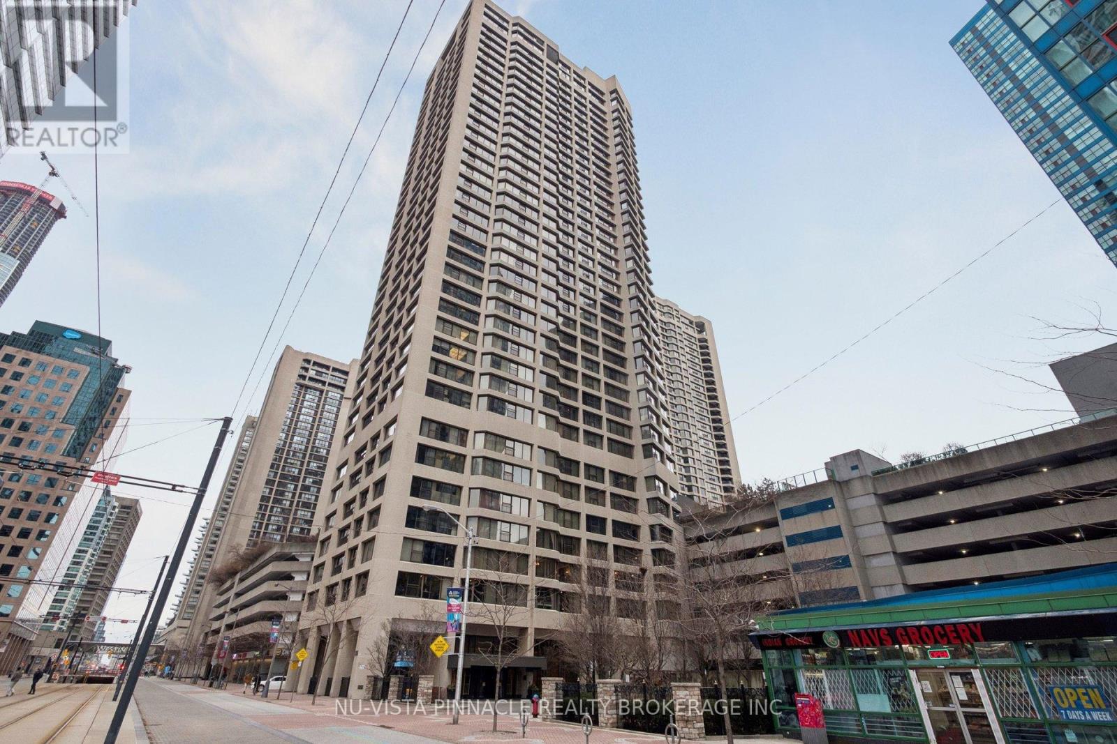 1418 - 55 HARBOUR SQUARE