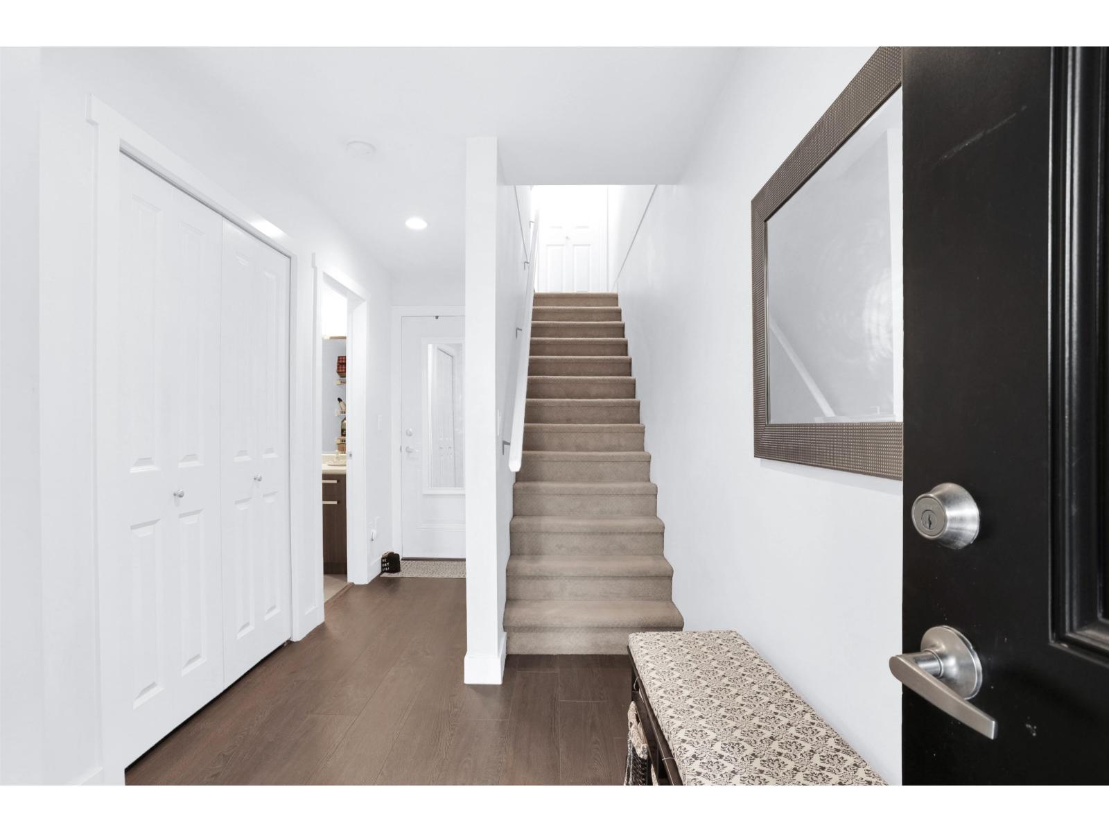 For sale: 21 5888 144 STREET, Surrey, British Columbia V3X0G8