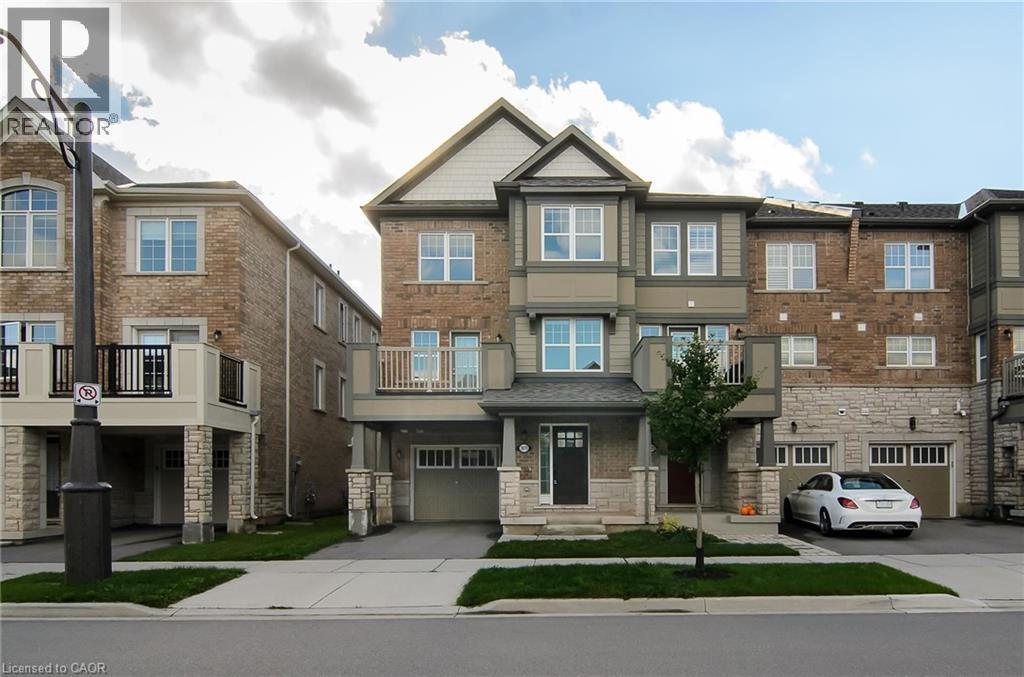 Row / Townhouse for Sale in 3070 GARDENIA Gate|Oakville, Ontario L6M0Y7