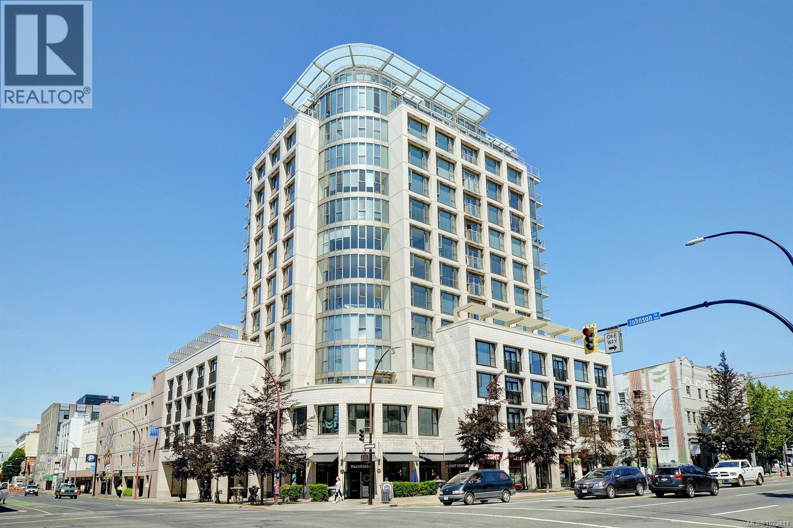 For sale: 705 760 Johnson St, Victoria, British Columbia V8W0A4