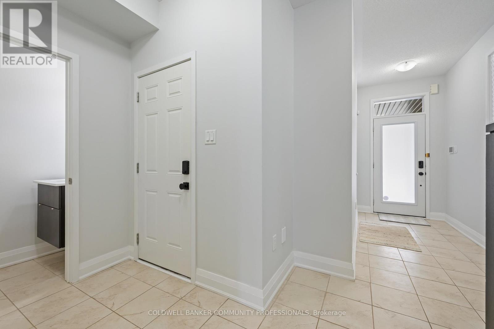 Row / Townhouse for Sale in 193 HUGUENOT ROAD|Oakville (GO Glenorchy), Ontario L6H0L6 5