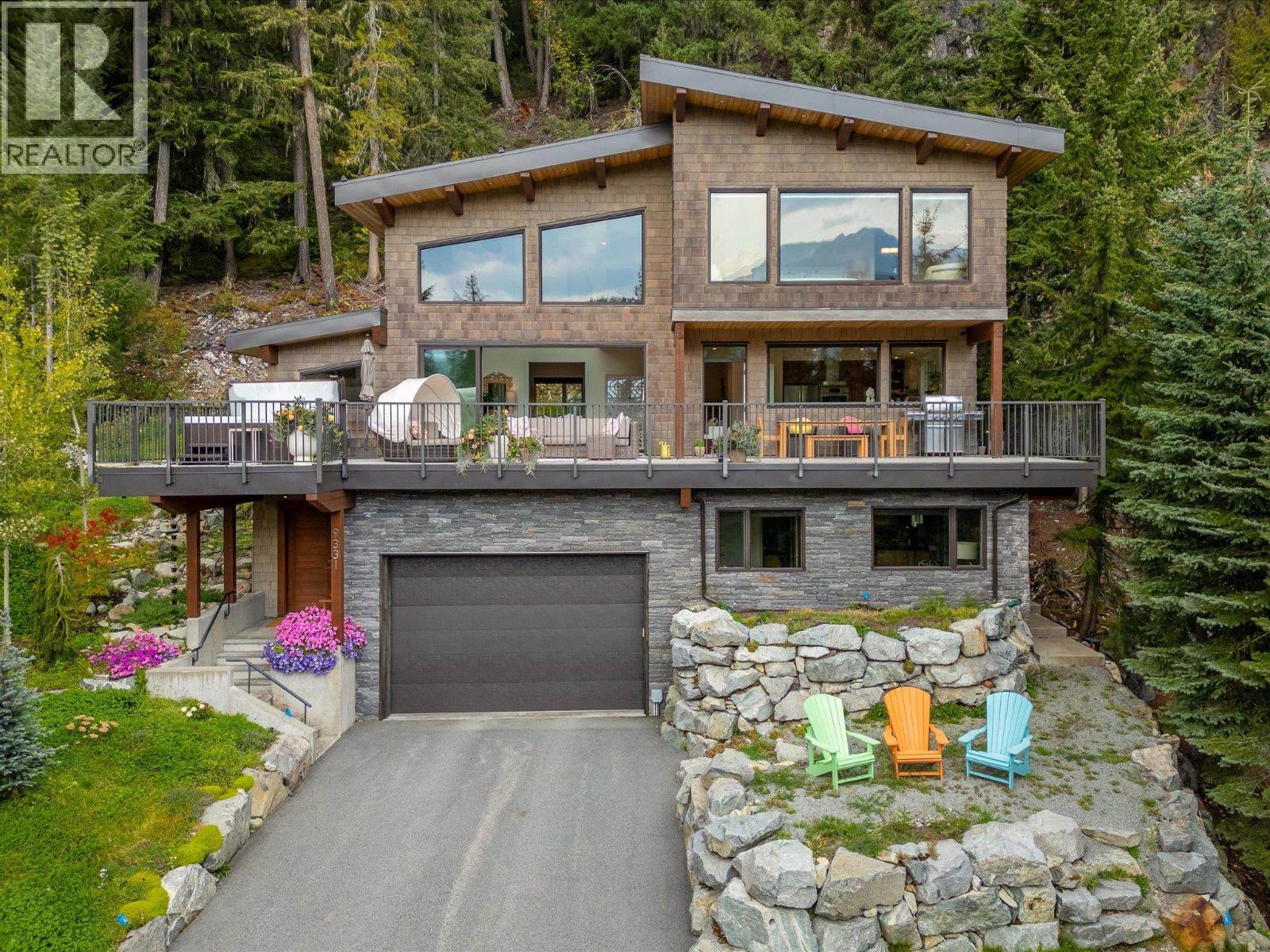 9331 EMERALD DRIVE