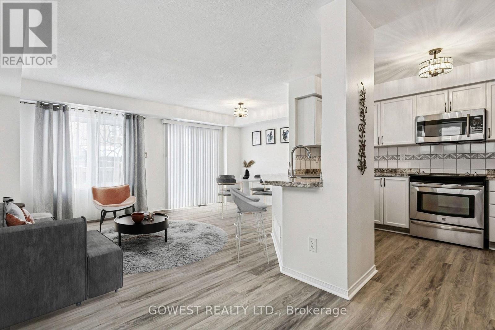 Row / Townhouse for Sale in 14 - 3150 ERIN CENTRE BOULEVARD|Mississauga (Churchill Meadows), Ontario L5M7Z2 2