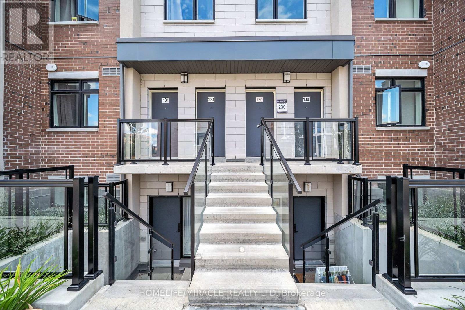 Row / Townhouse for Sale in 230 - 1062 DOUGLAS MCCURDY COMMON N|Mississauga (Lakeview), Ontario L5G4B1 5