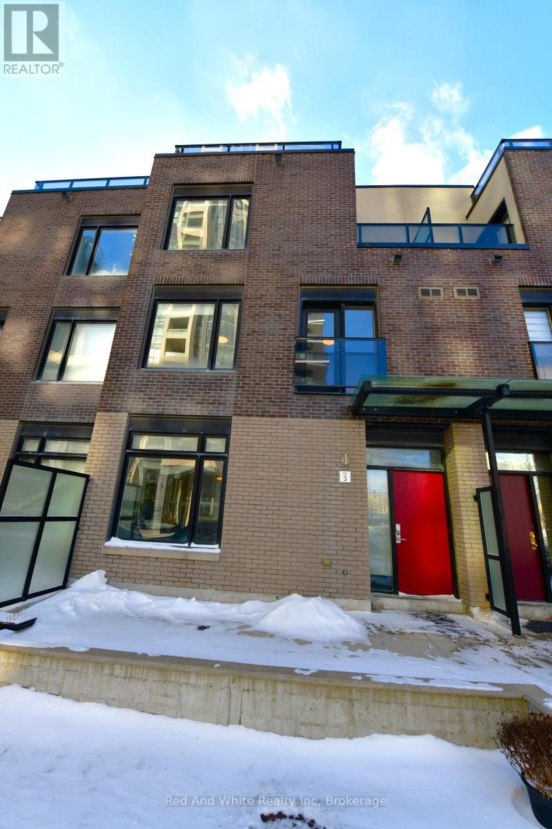 Row / Townhouse for Sale in 3 - 4080 PARKSIDE VILLAGE DRIVE|Mississauga (Creditview), Ontario L5B0K2