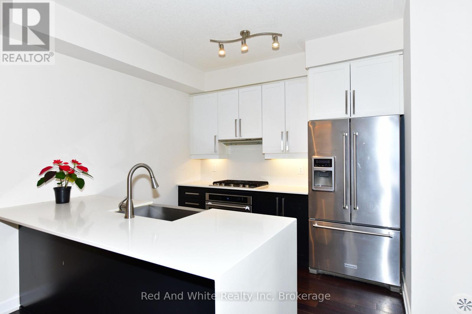 Row / Townhouse for Sale in 3 - 4080 PARKSIDE VILLAGE DRIVE|Mississauga (Creditview), Ontario L5B0K2 5