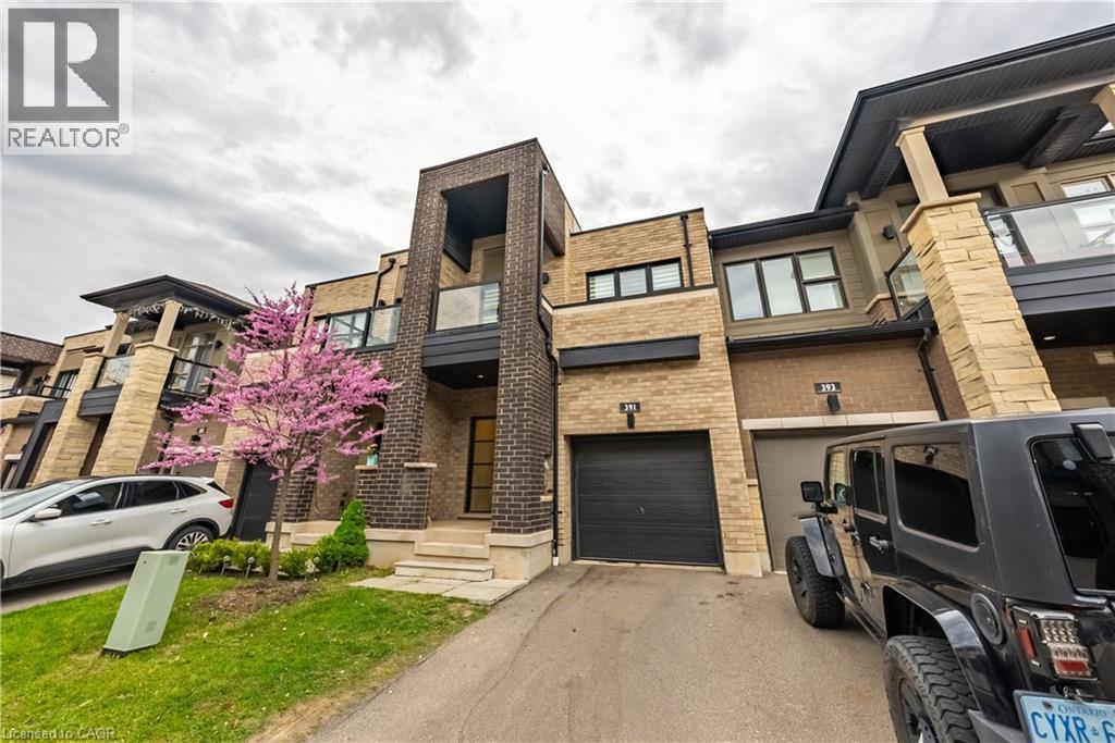 Row / Townhouse for Sale in 391 ATHABASCA Common|Oakville, Ontario L6H0R5