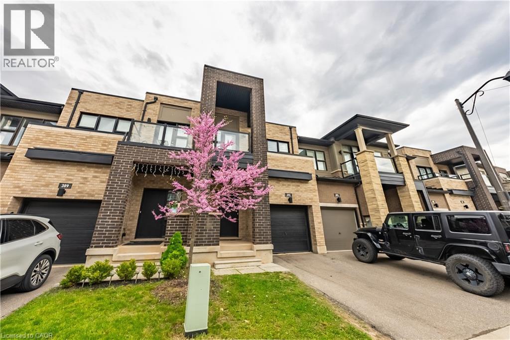 Row / Townhouse for Sale in 391 ATHABASCA Common|Oakville, Ontario L6H0R5 3