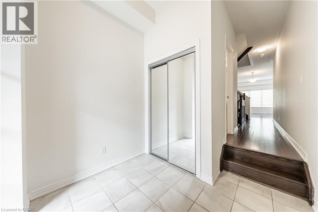 Row / Townhouse for Sale in 391 ATHABASCA Common|Oakville, Ontario L6H0R5 5