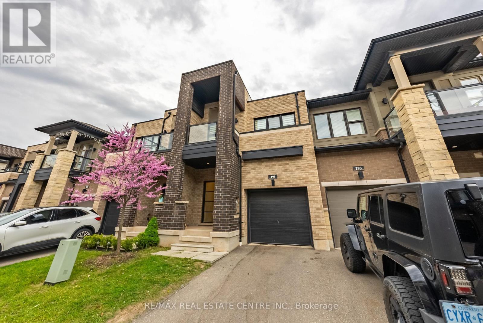 Row / Townhouse for Sale in 391 ATHABASCA COMMON|Oakville (JM Joshua Meadows), Ontario L6H0R5 3