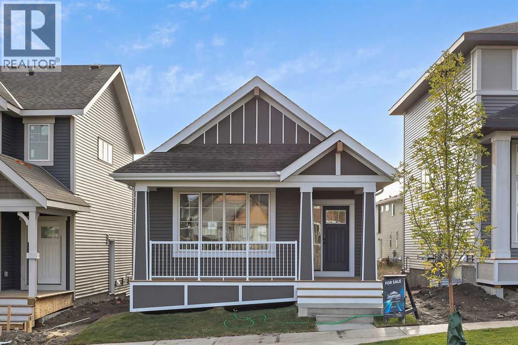 House for Sale in 116 Mitchell Walk NW|Calgary, Alberta T3R2G2 2