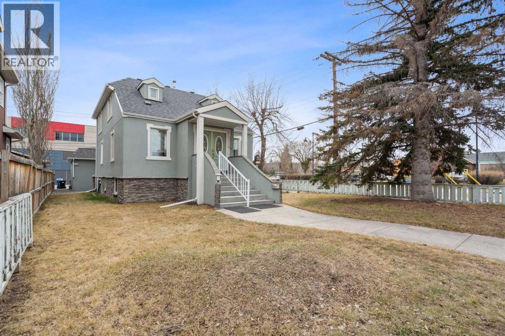 House for Sale in 475 27 Avenue NW|Calgary, Alberta T2M2H7 3