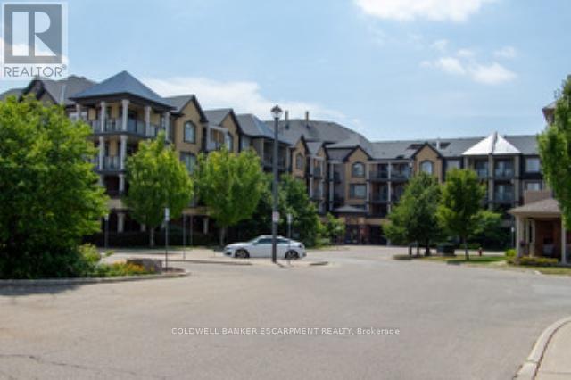 425-3070ROTARYWAY,Burlington(Alton),OntarioL7M0H1