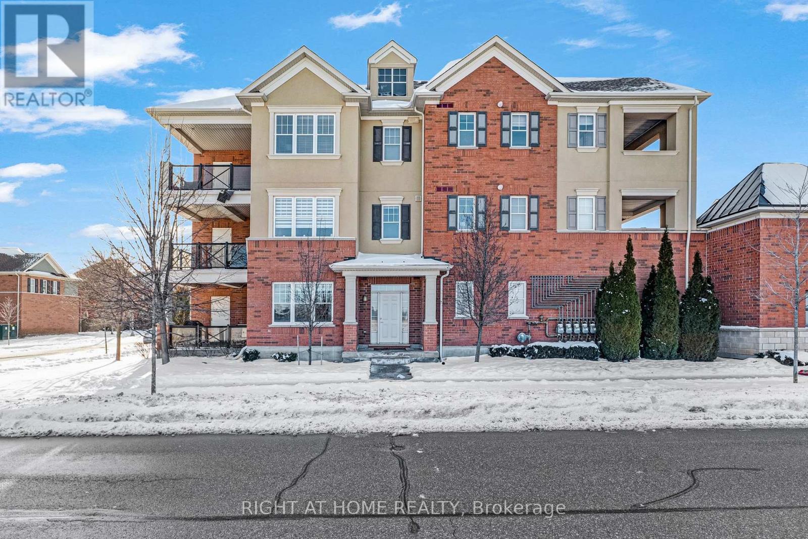 Row / Townhouse for Sale in 101 - 277 GATWICK DRIVE|Oakville (RO River Oaks), Ontario L6H0K7 4