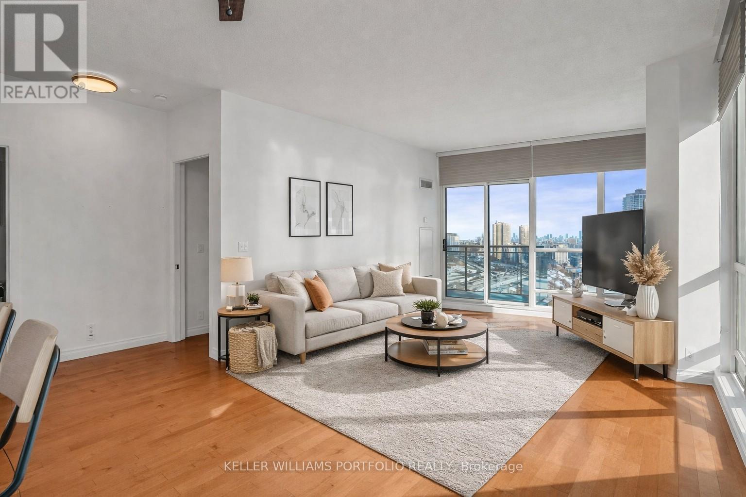 For sale: PH7 - 185 LEGION ROAD N, Toronto (Mimico), Ontario
